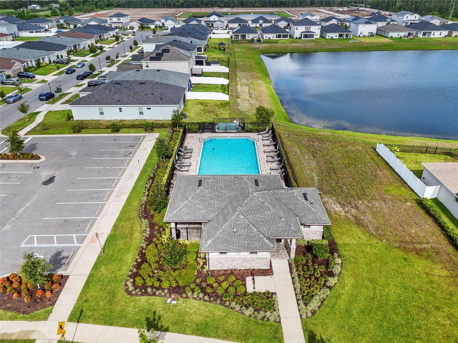 SIENA RESERVE PH 2A & 2B - Residential Lease