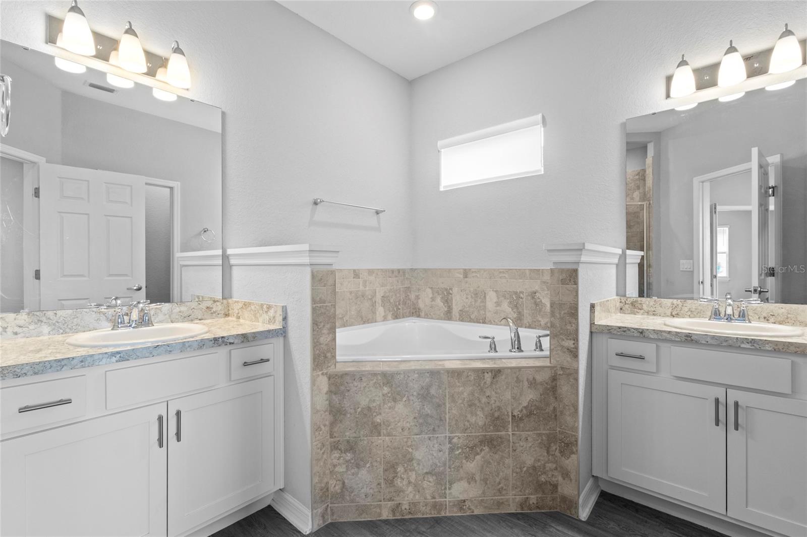SIENA RESERVE PH 2A & 2B - Residential Lease