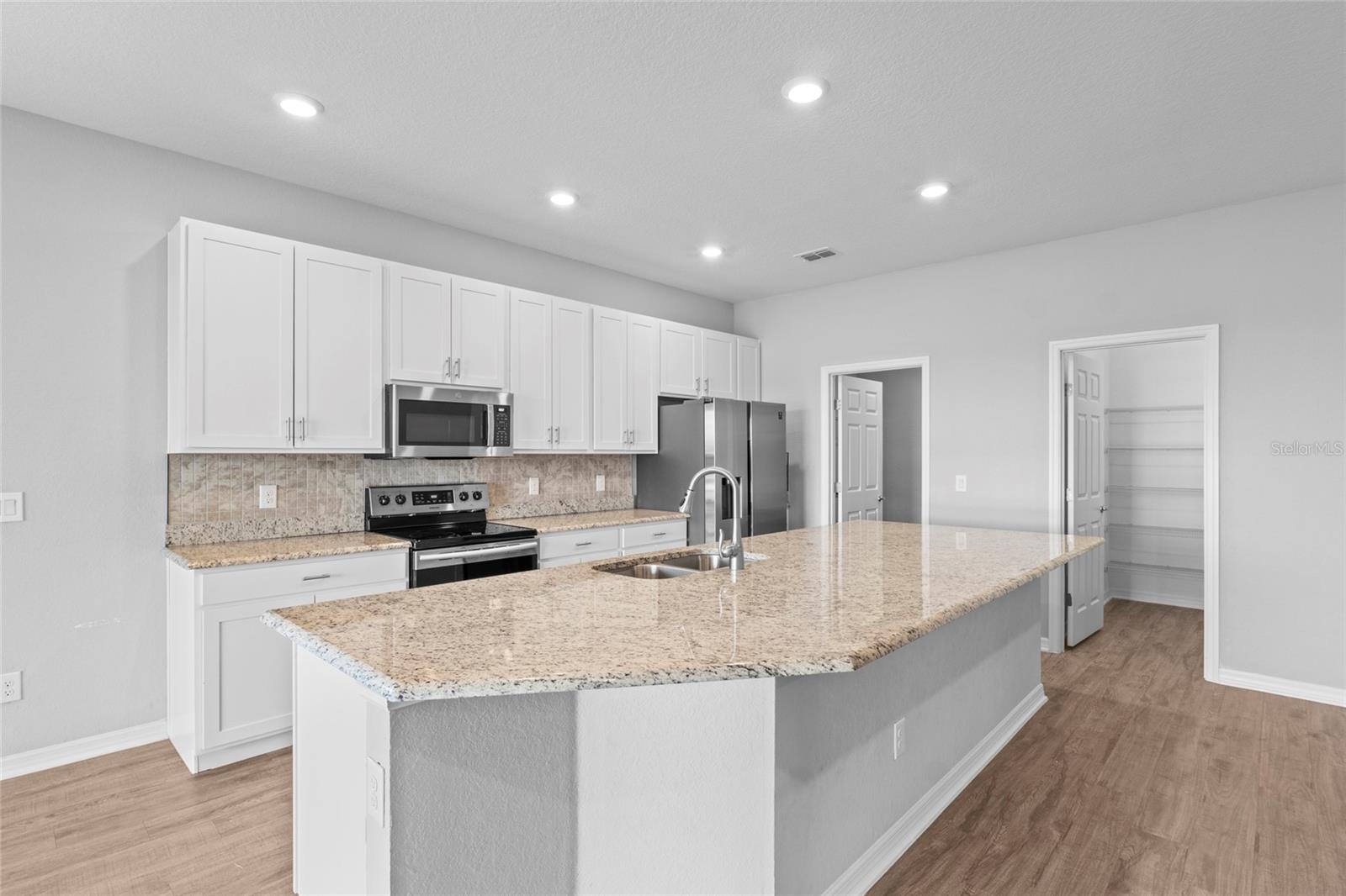 SIENA RESERVE PH 2A & 2B - Residential Lease