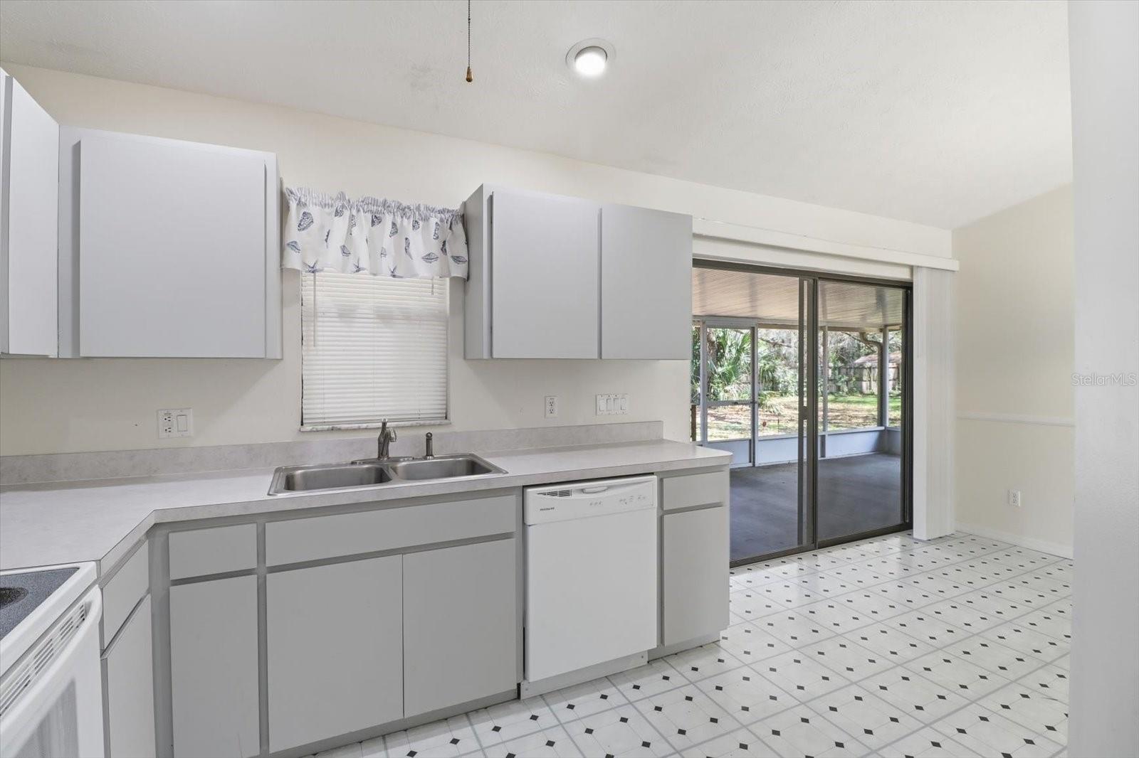 INVERNESS HGLDS WEST - Residential