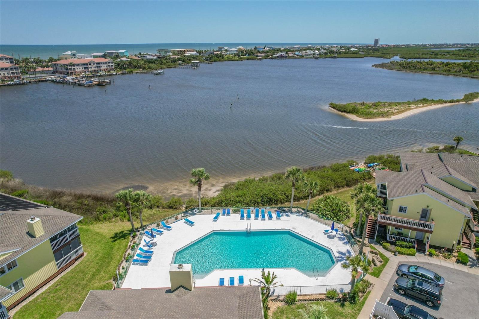 OCEAN CONDO PH III - Residential