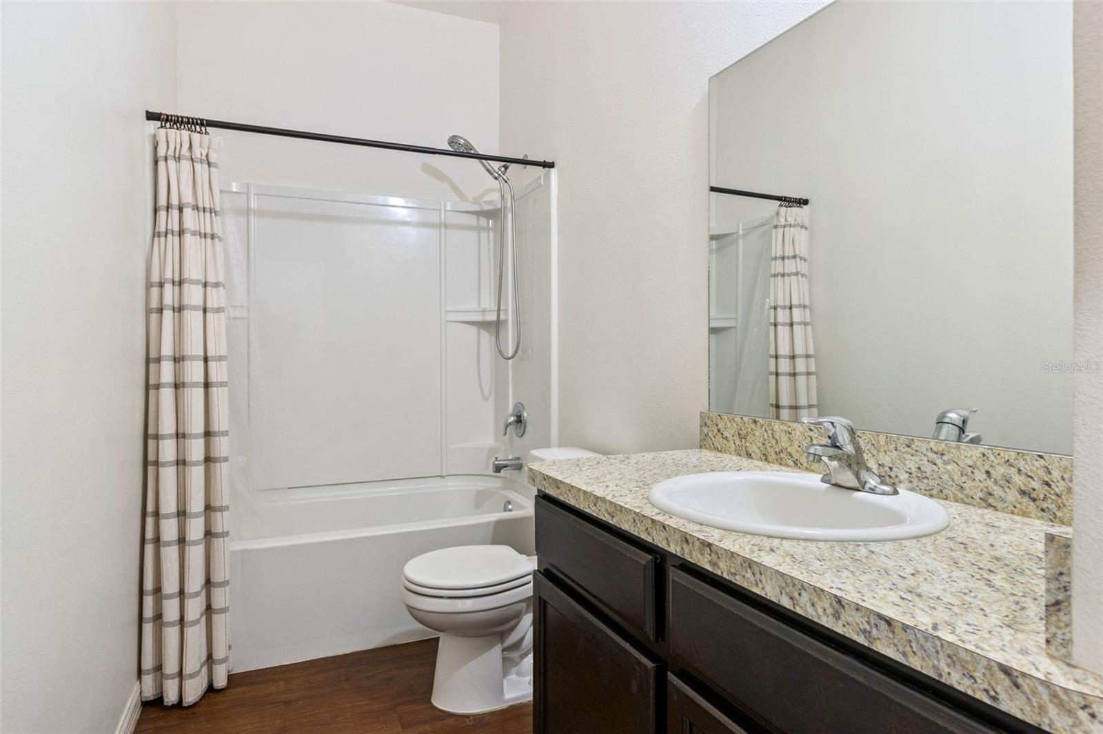 RIDGE DUNDEE - Residential