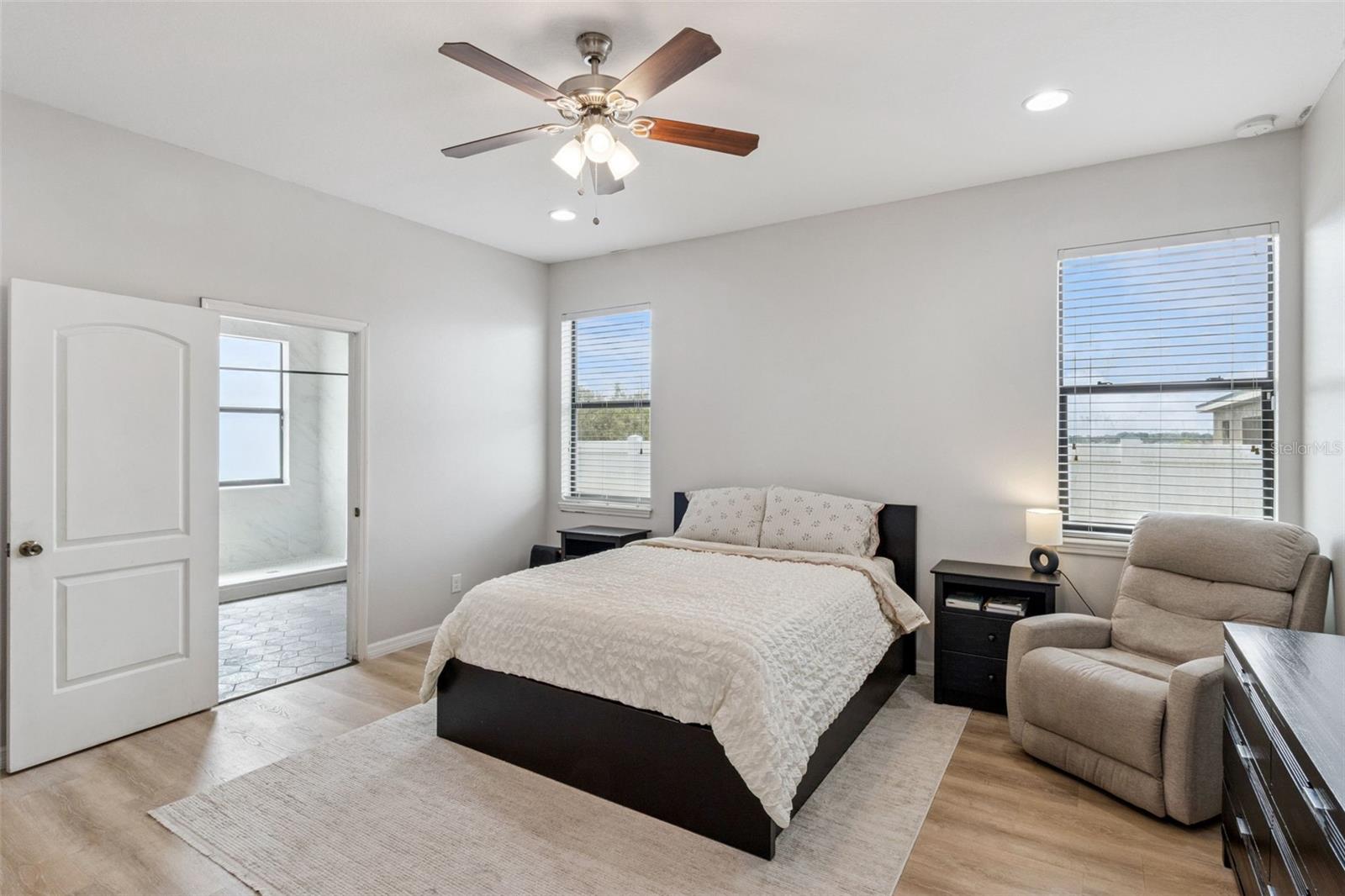 RIDGE DUNDEE - Residential