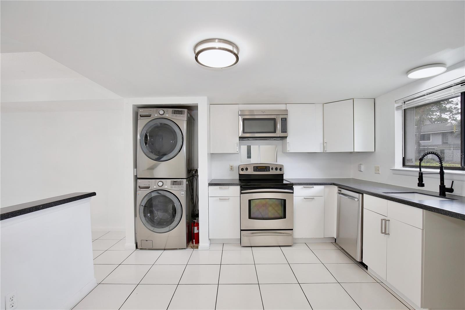 JAMESTOWN VILLAGE UNIT 1 - Residential