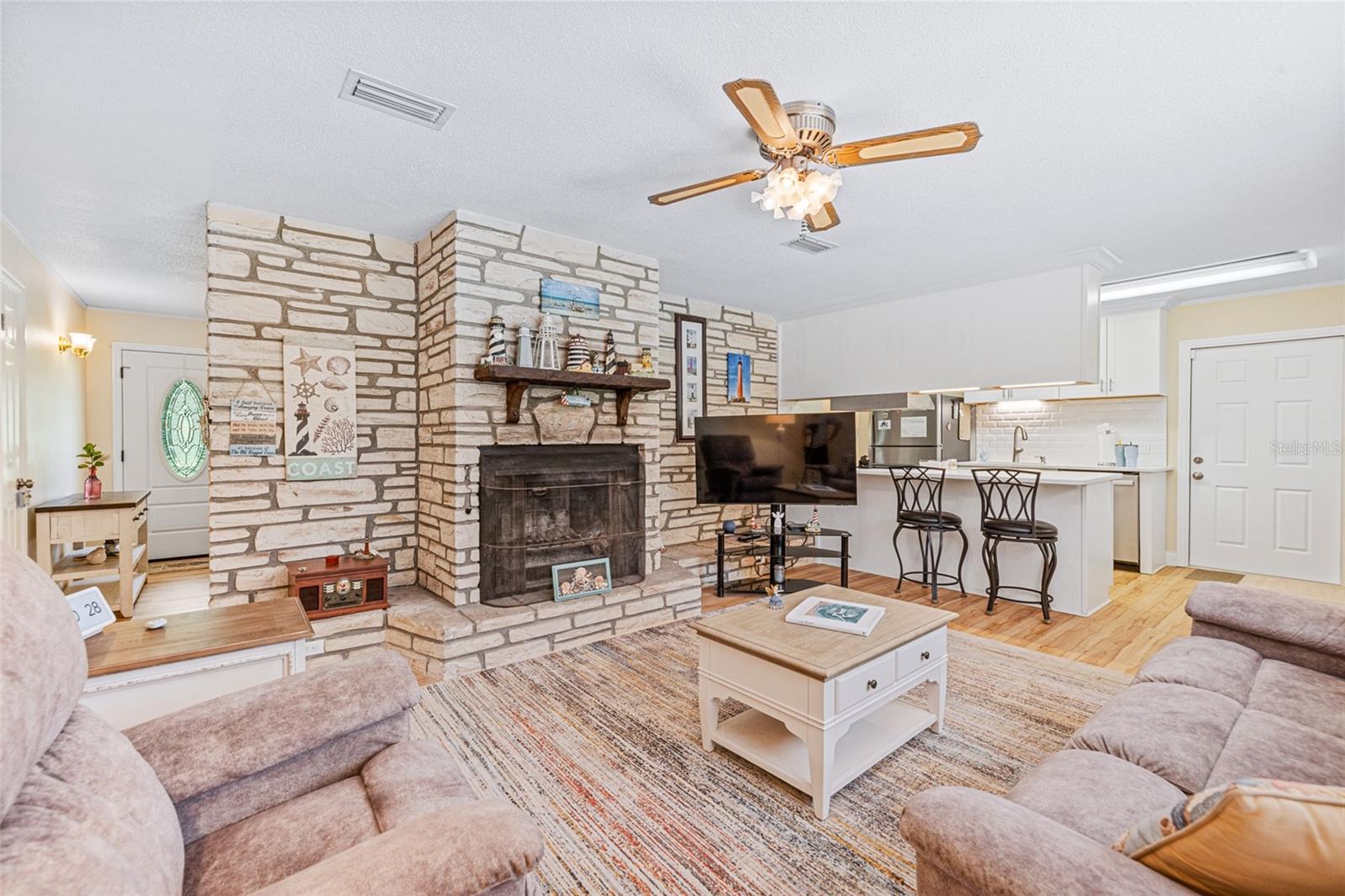 NAPIER & HULL GRANT - Residential