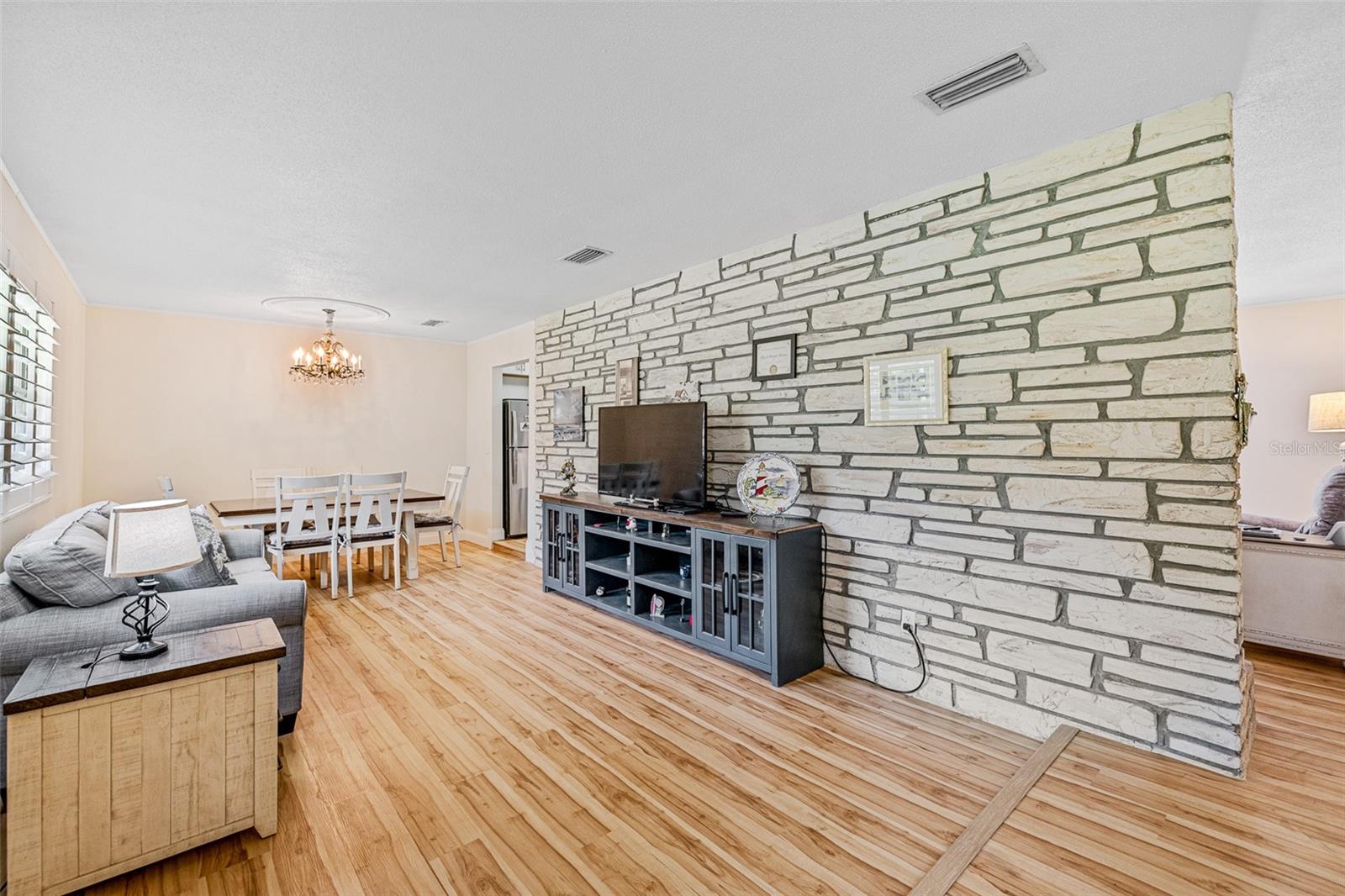 NAPIER & HULL GRANT - Residential