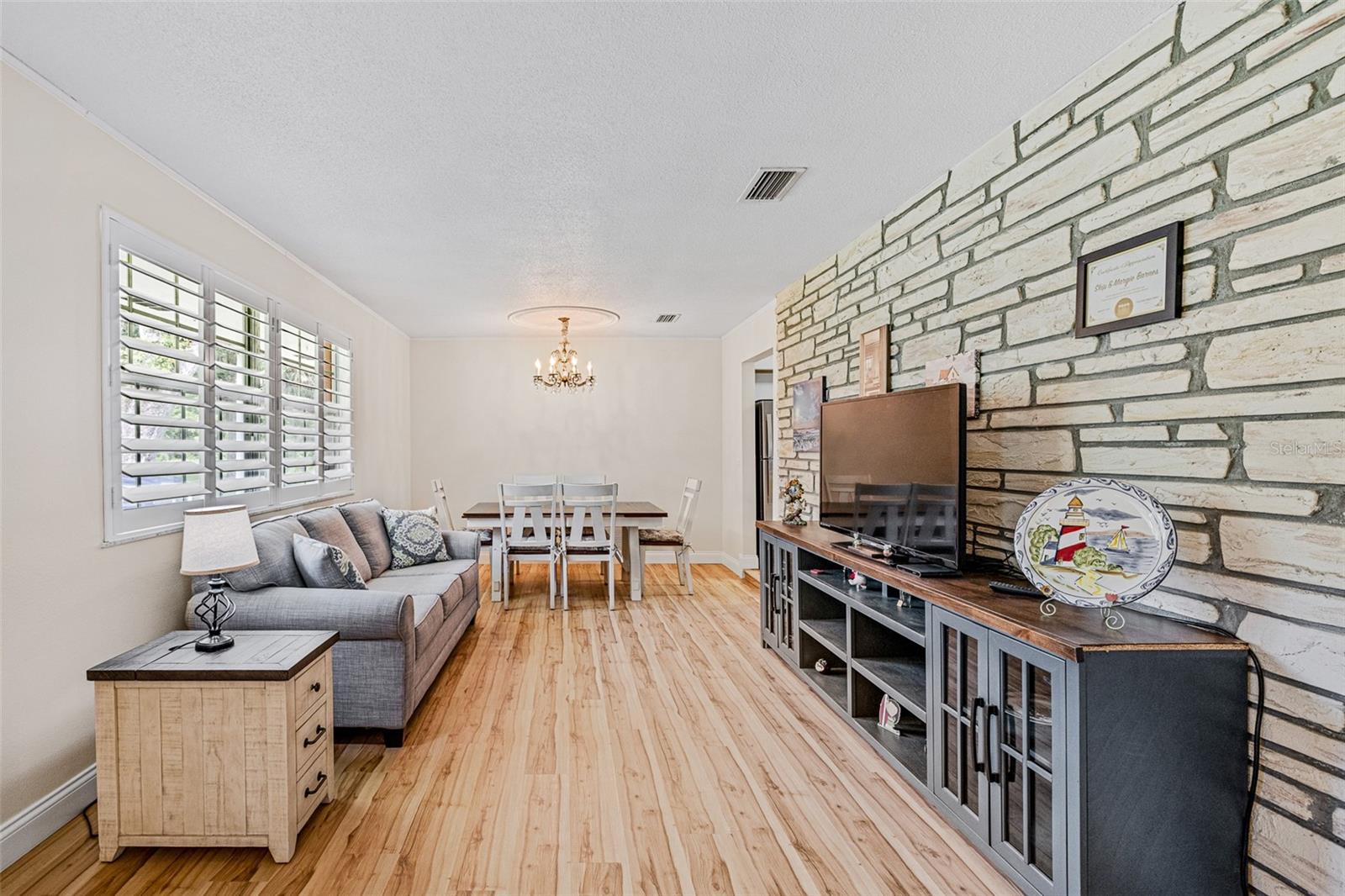 NAPIER & HULL GRANT - Residential