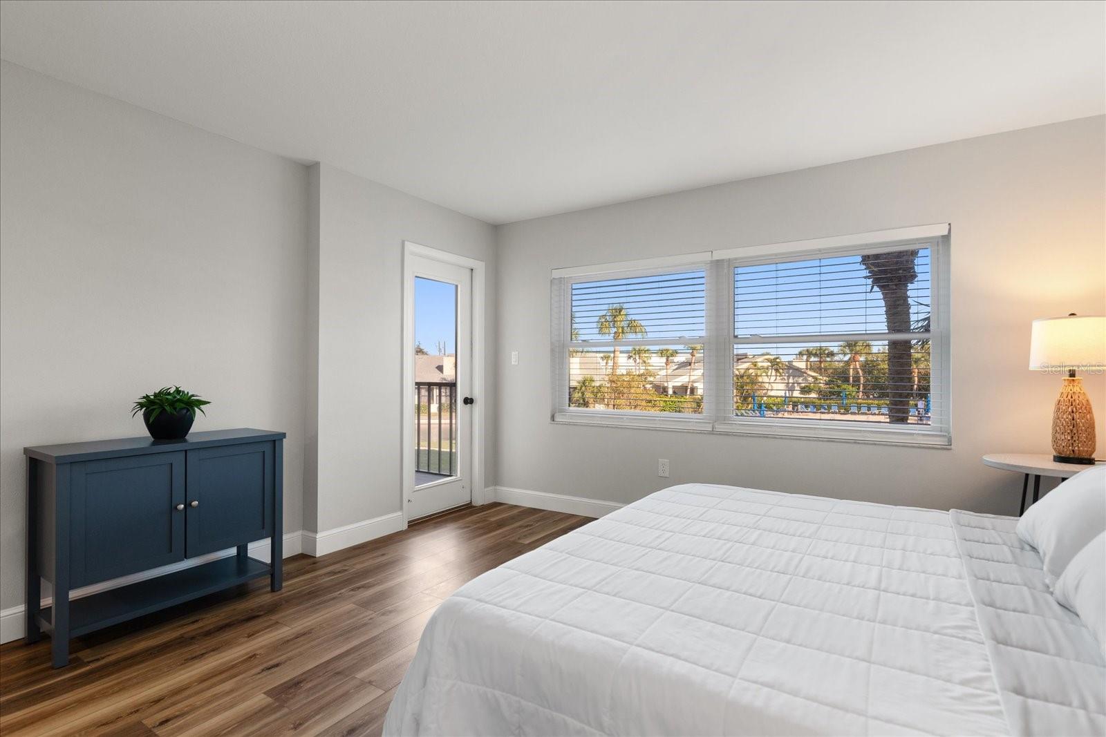 PASADENA COVE - Residential