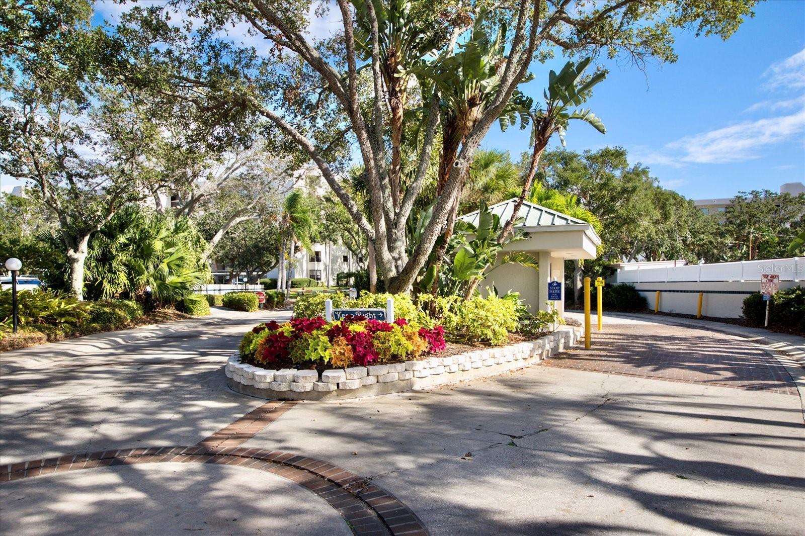 PASADENA COVE - Residential