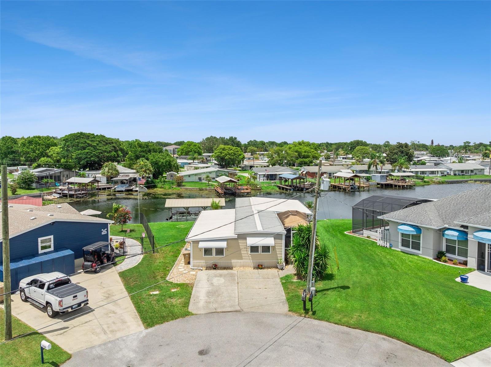 WISCONSIN MICHIGAN SHORES - Residential