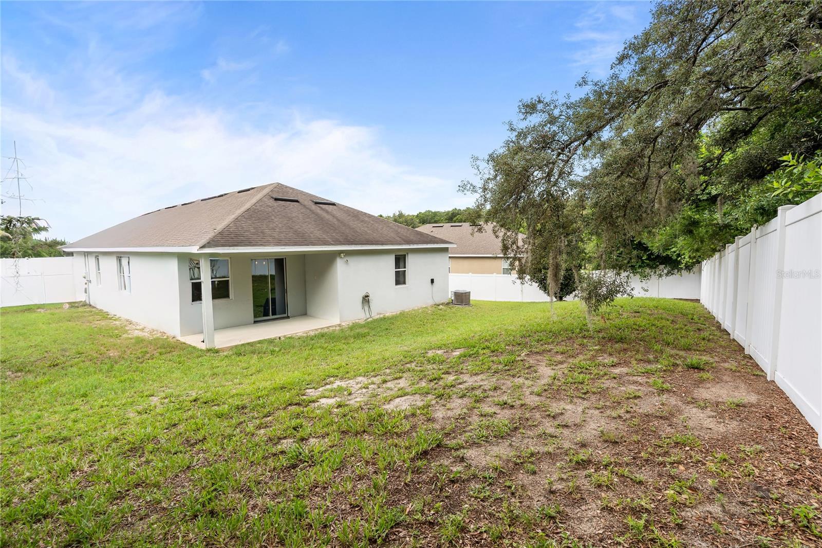 ALEXANDRIA POINTE - Residential