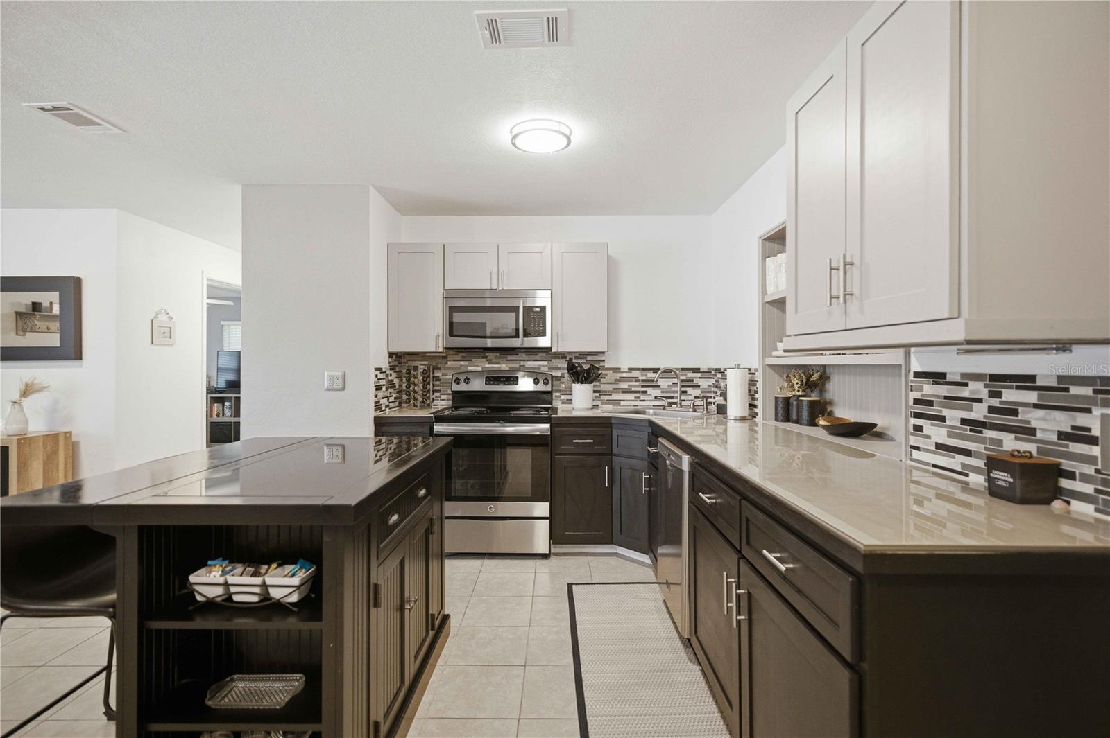 INVERNESS HIGHLANDS SOUTH - Residential