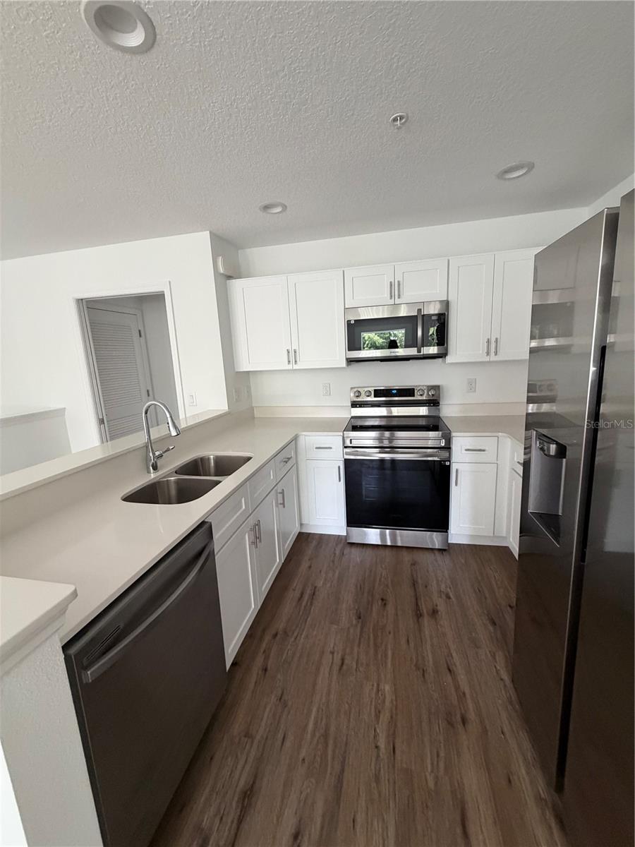 CITY HOMES AT CYPRESS WALK - Residential