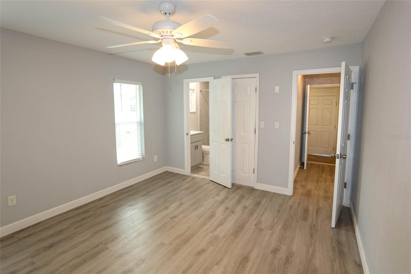 RAVENWOOD MANOR - Residential Lease
