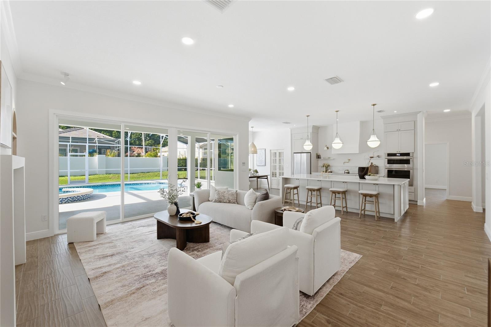 HEATHROW - Residential