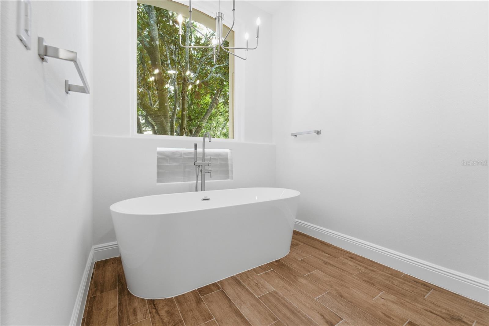 HEATHROW - Residential