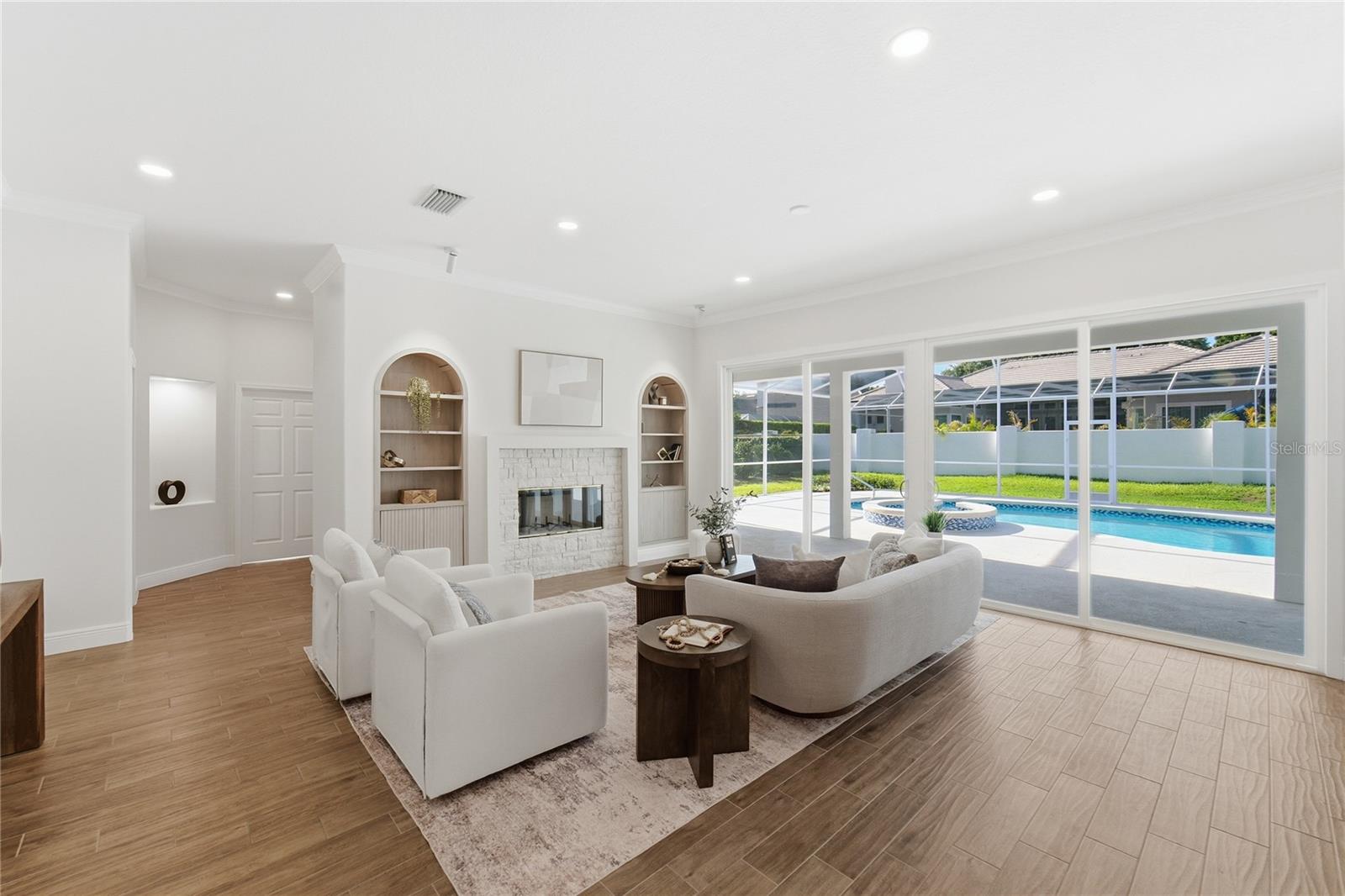 HEATHROW - Residential