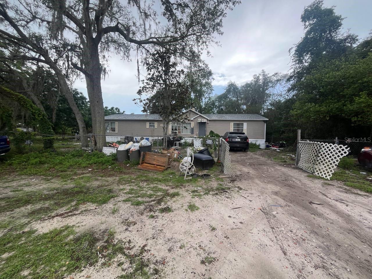 MOON LAKE ESTATES - Residential