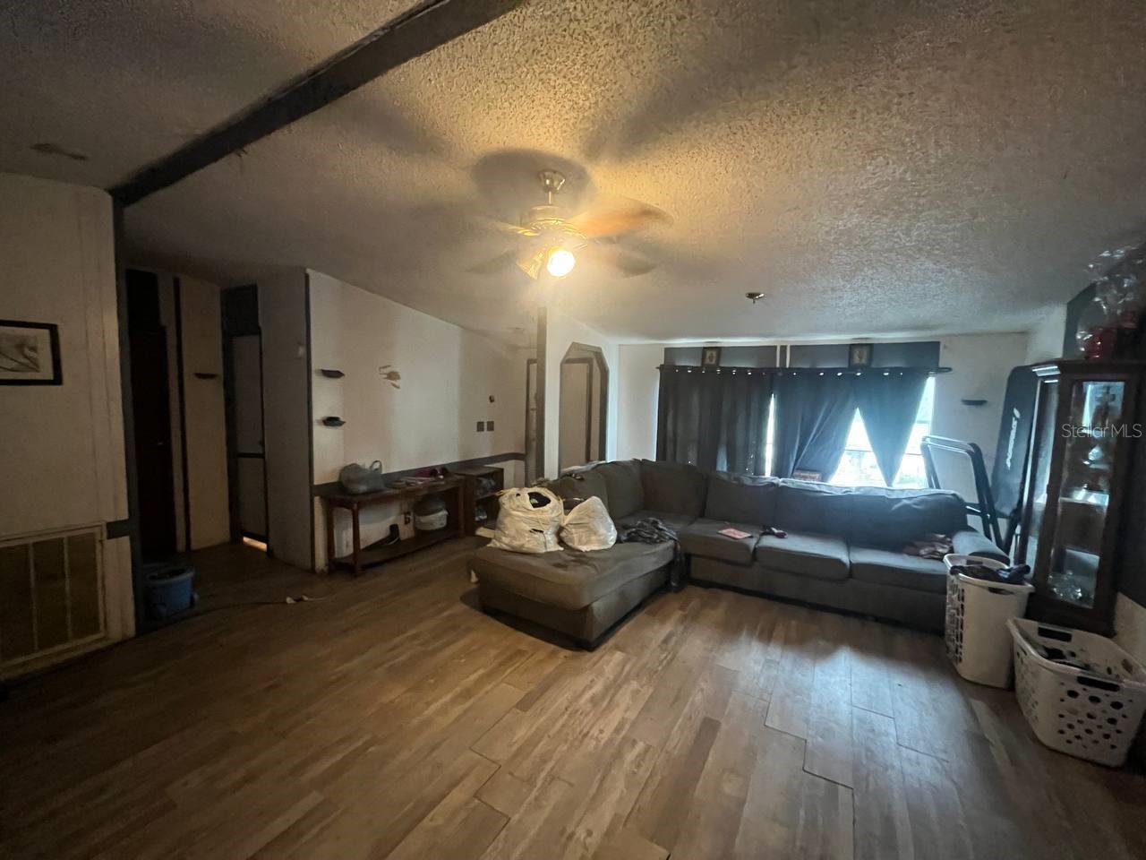 MOON LAKE ESTATES - Residential