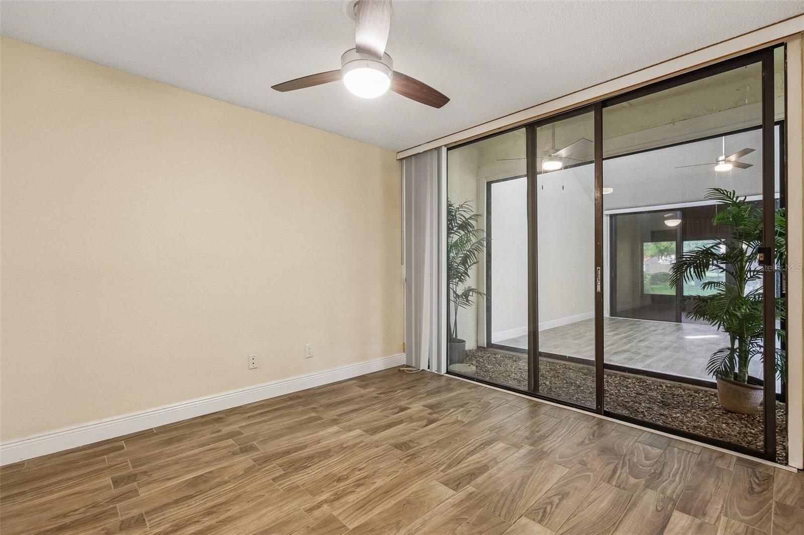 WALDEN LAKE FAIRWAY VILLAS UNI - Residential