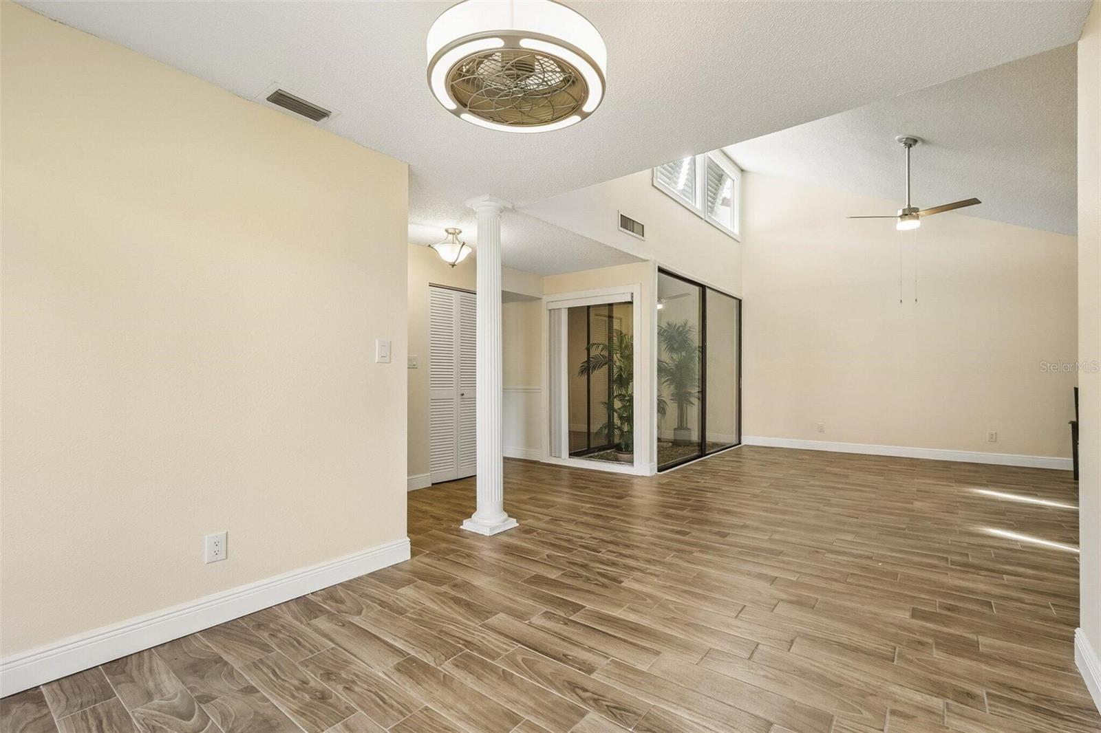 WALDEN LAKE FAIRWAY VILLAS UNI - Residential