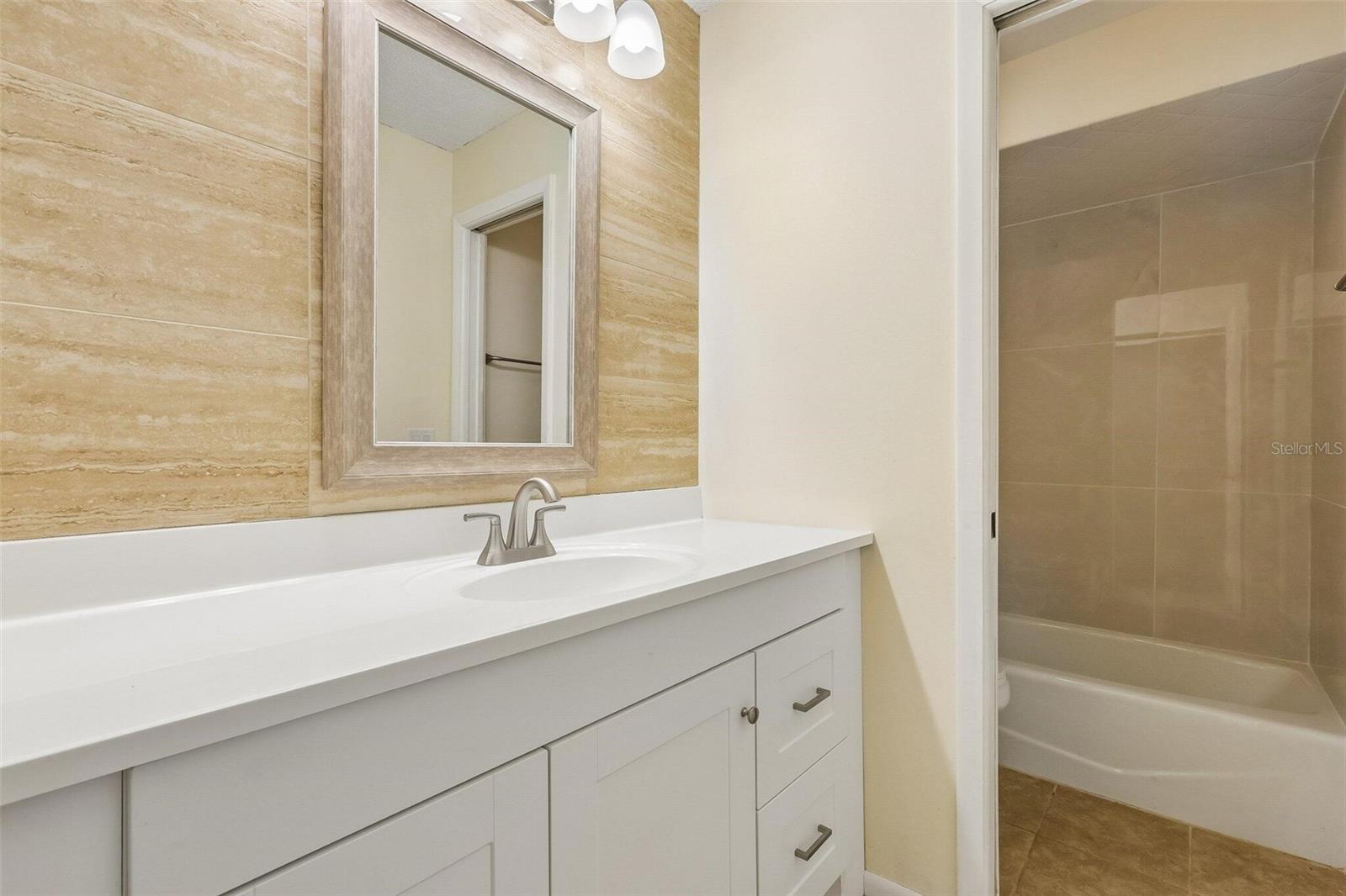 WALDEN LAKE FAIRWAY VILLAS UNI - Residential