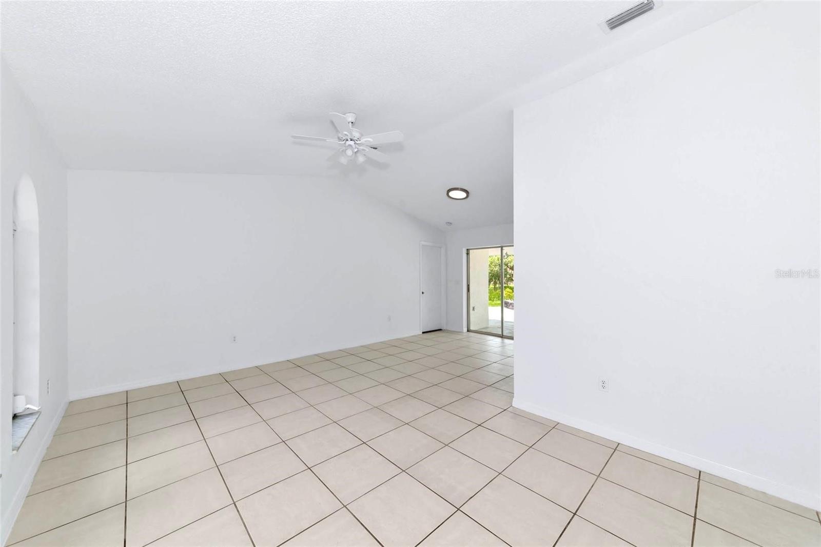 PORT CHARLOTTE SUB 39 - Residential Lease