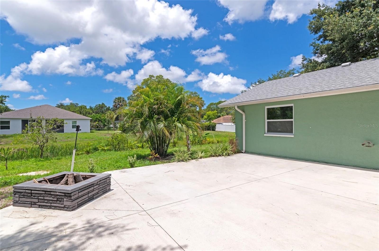 PORT CHARLOTTE SUB 39 - Residential Lease