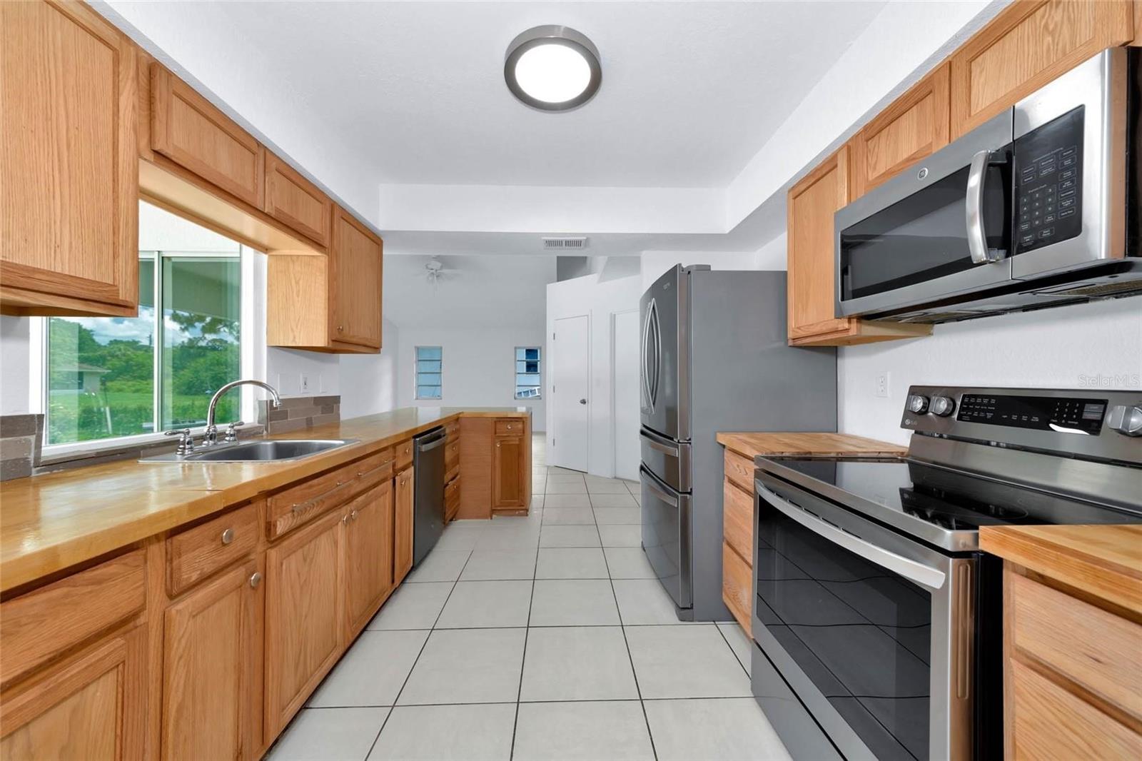 PORT CHARLOTTE SUB 39 - Residential Lease
