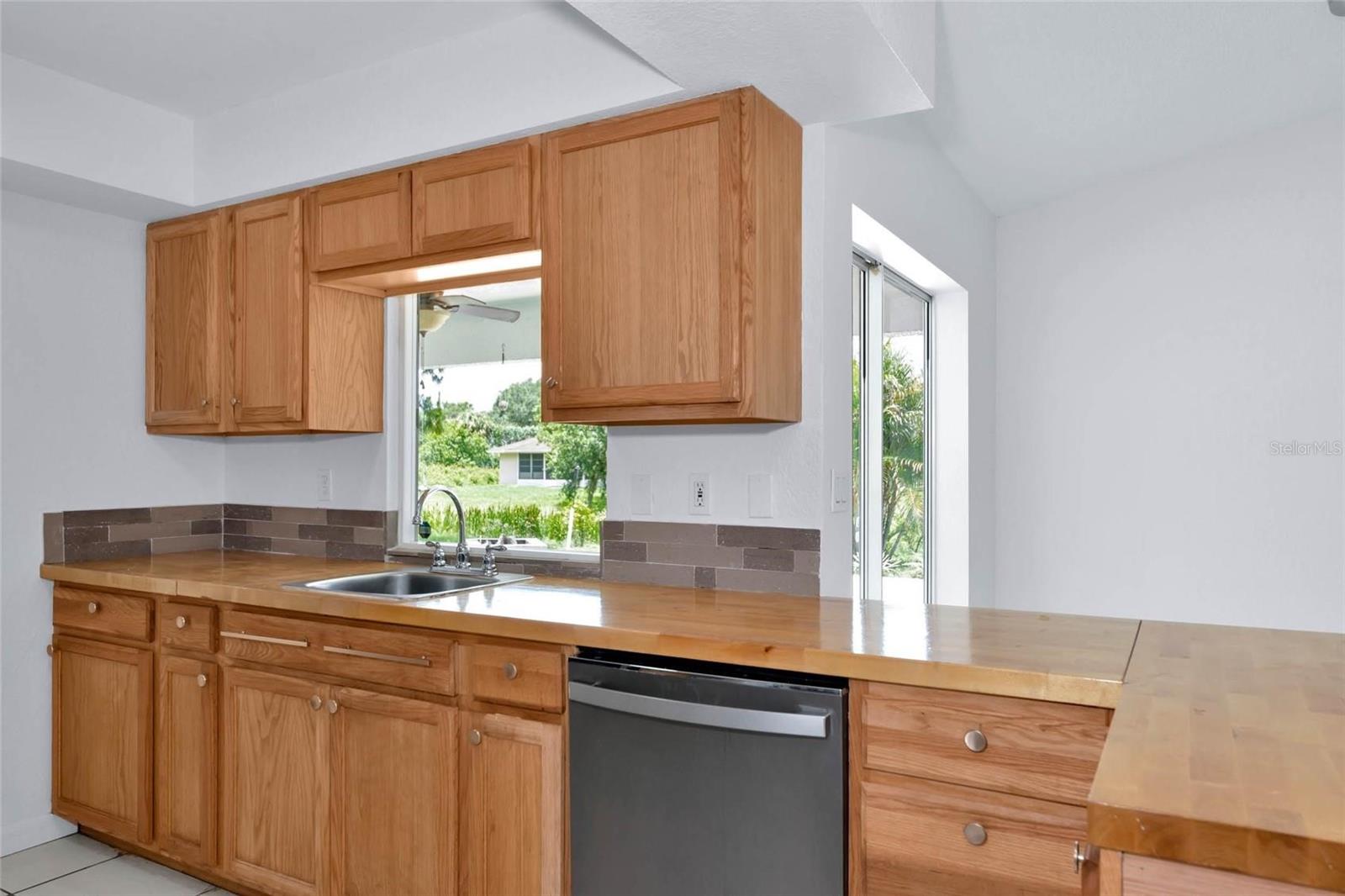 PORT CHARLOTTE SUB 39 - Residential Lease