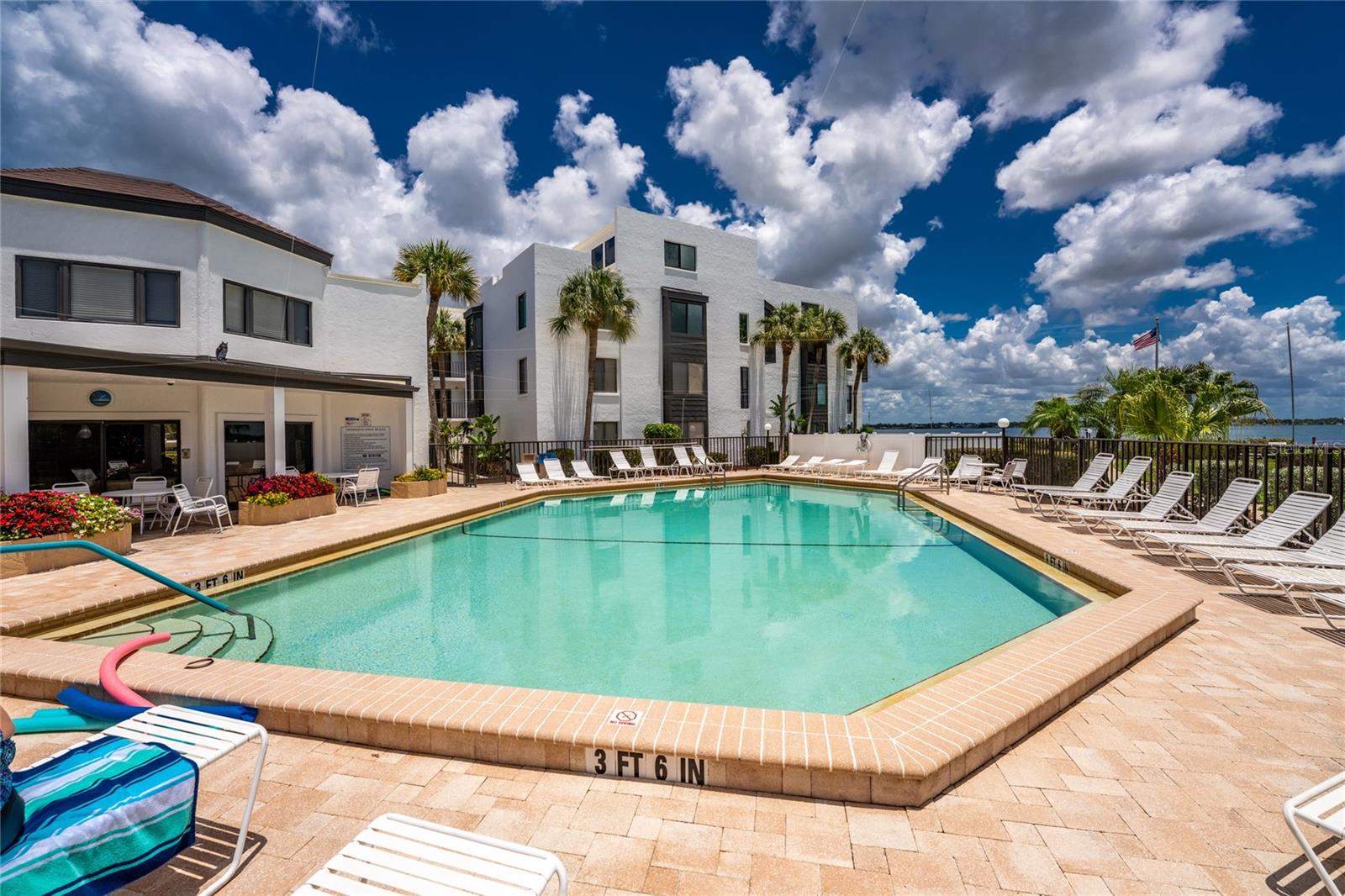 TAMARIND GULF & BAY BLDG B5 PH - Residential