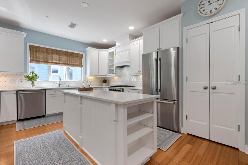 CONRAD BEACH - Residential