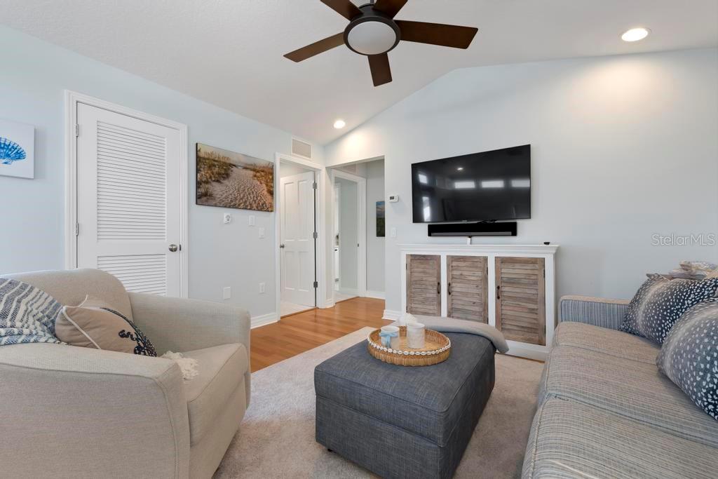 CONRAD BEACH - Residential