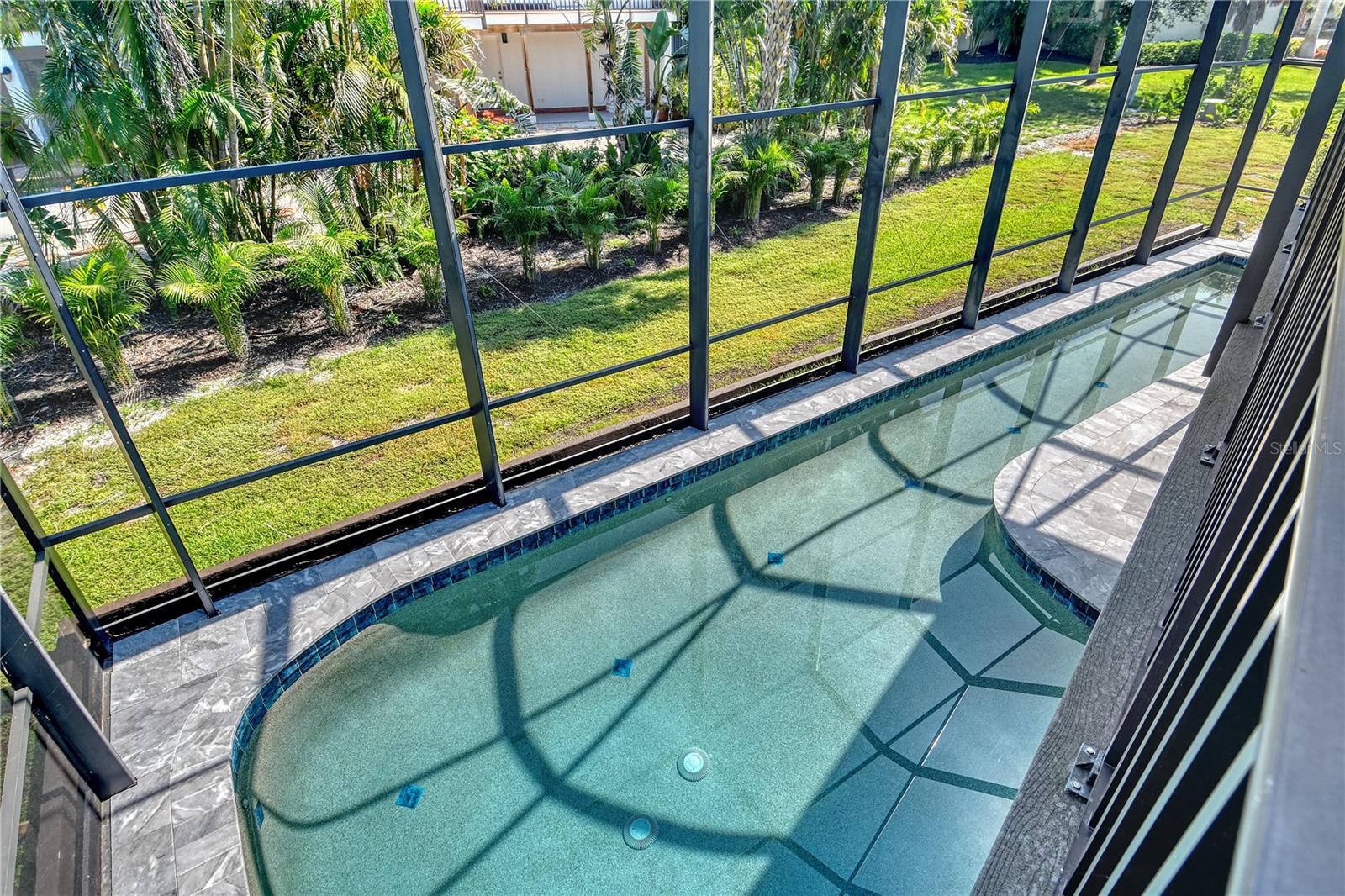 BAY ISLES - Residential