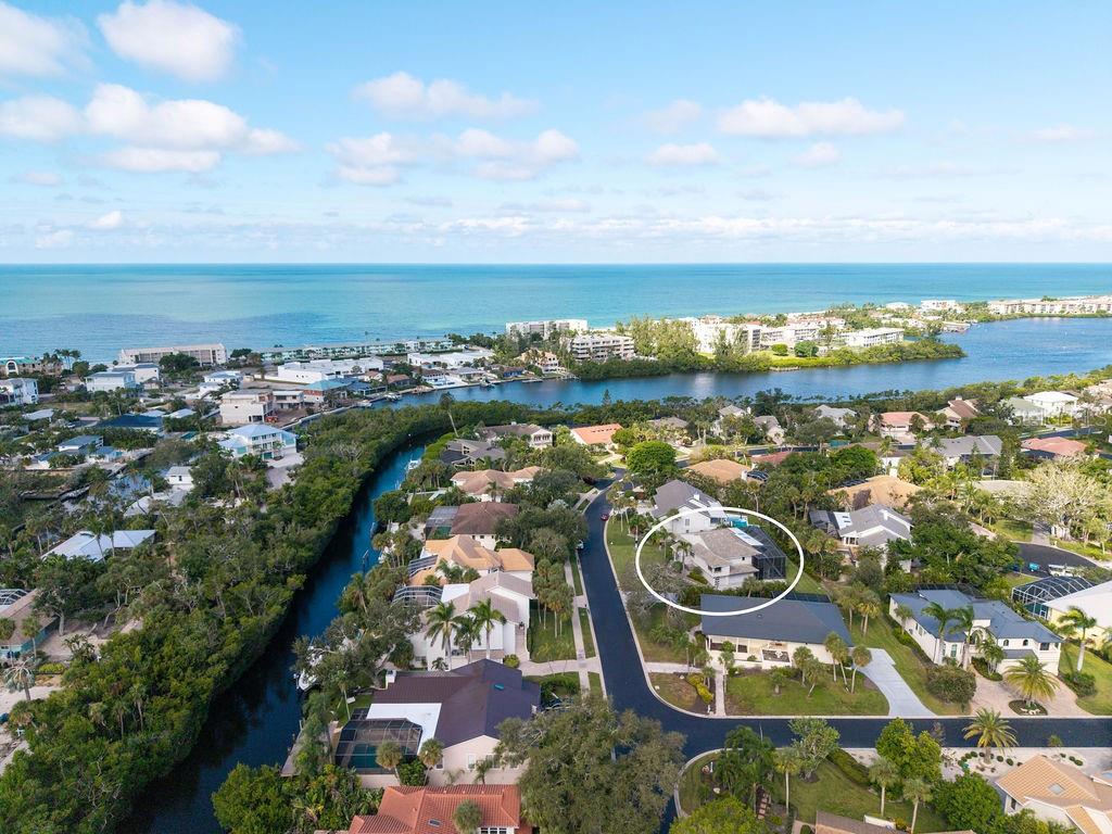 BAY ISLES - Residential