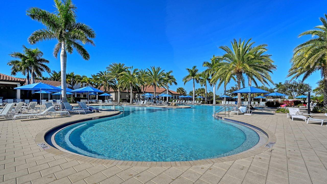 SARASOTA NATIONAL - Residential