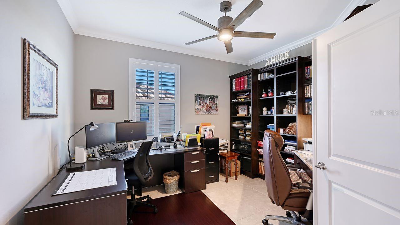 SARASOTA NATIONAL - Residential