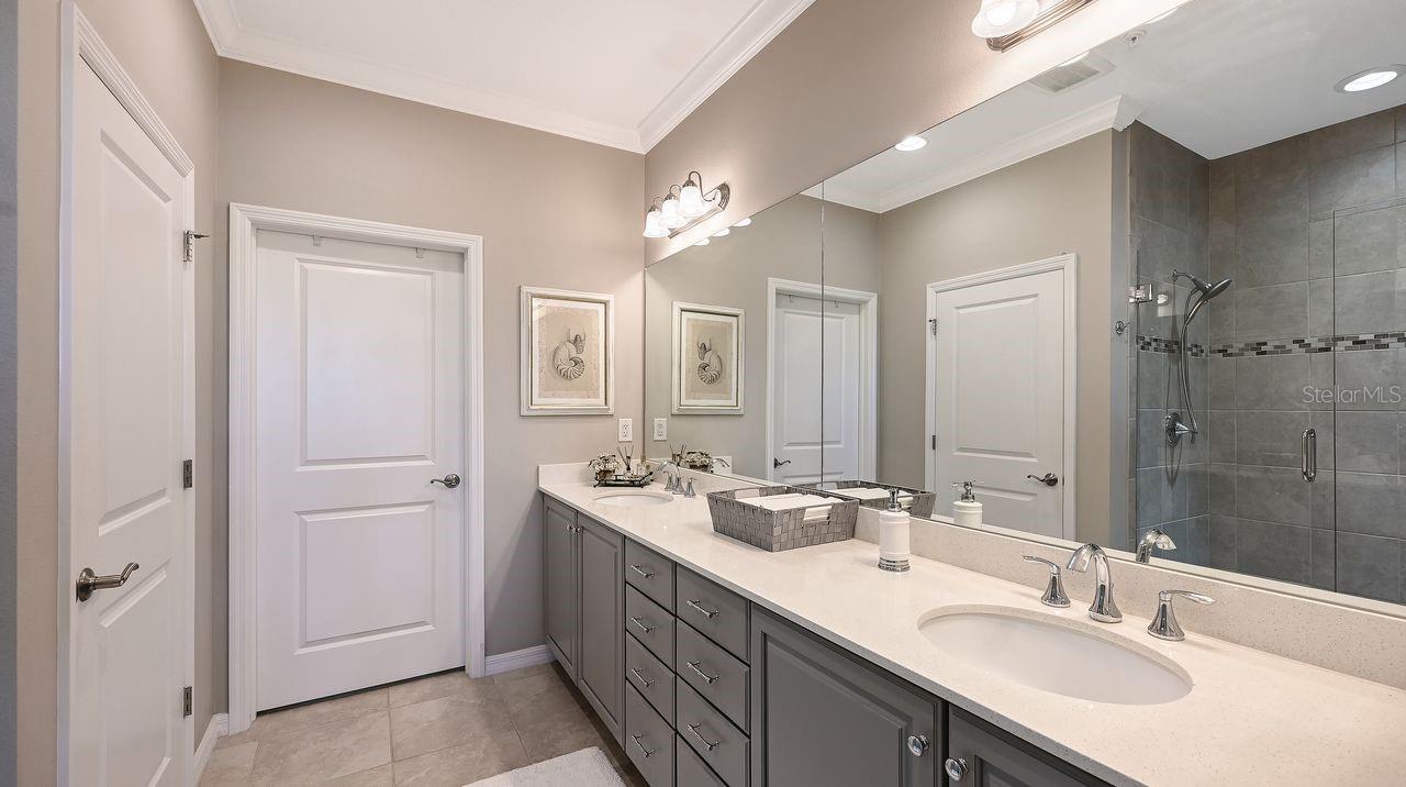 SARASOTA NATIONAL - Residential