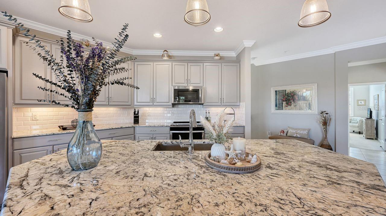 SARASOTA NATIONAL - Residential