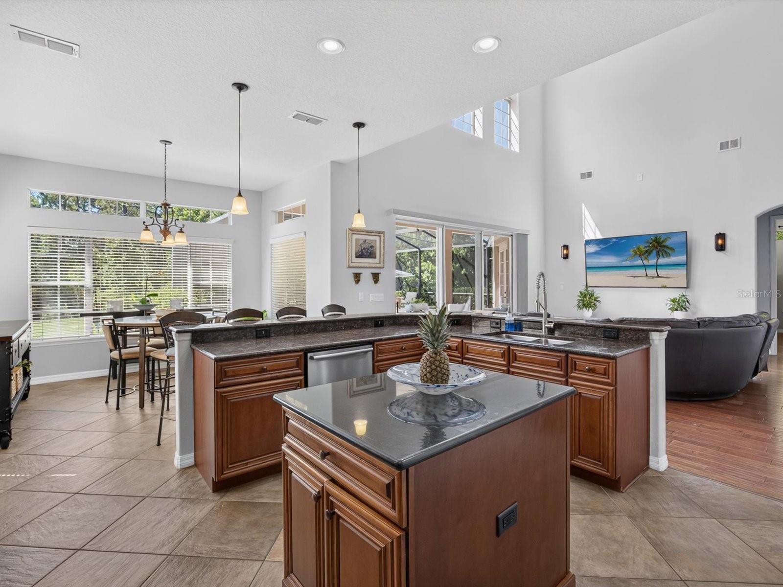DRAYTON WOODS/PROVIDENCE - Residential