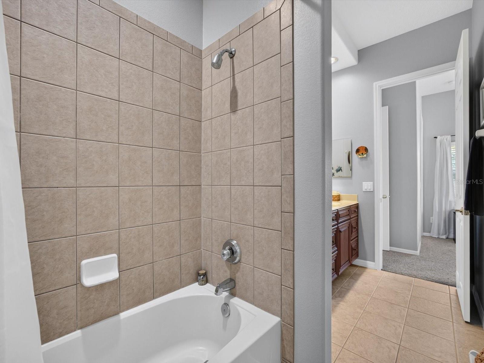 DRAYTON WOODS/PROVIDENCE - Residential