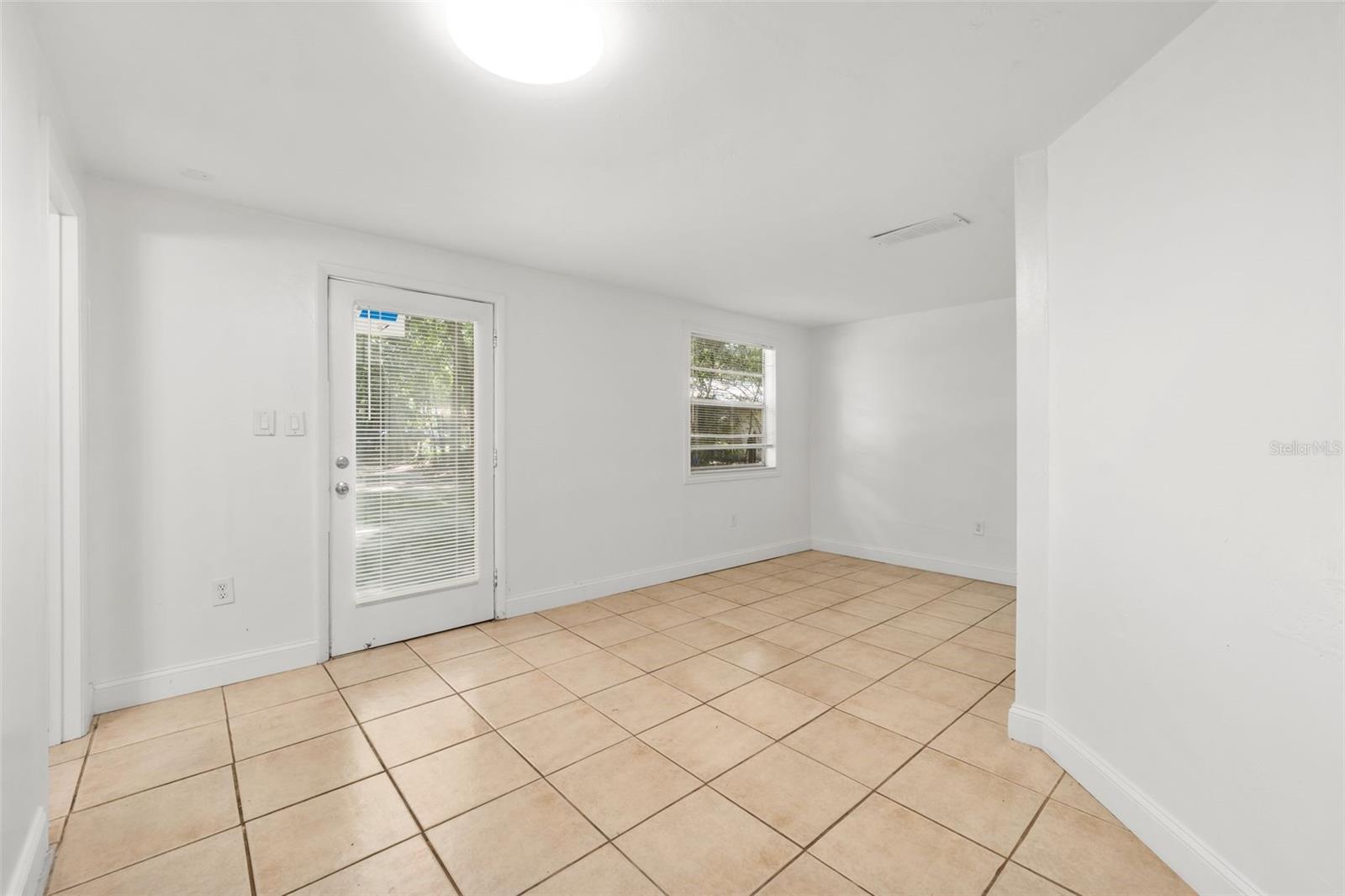 OAK HILL - Residential