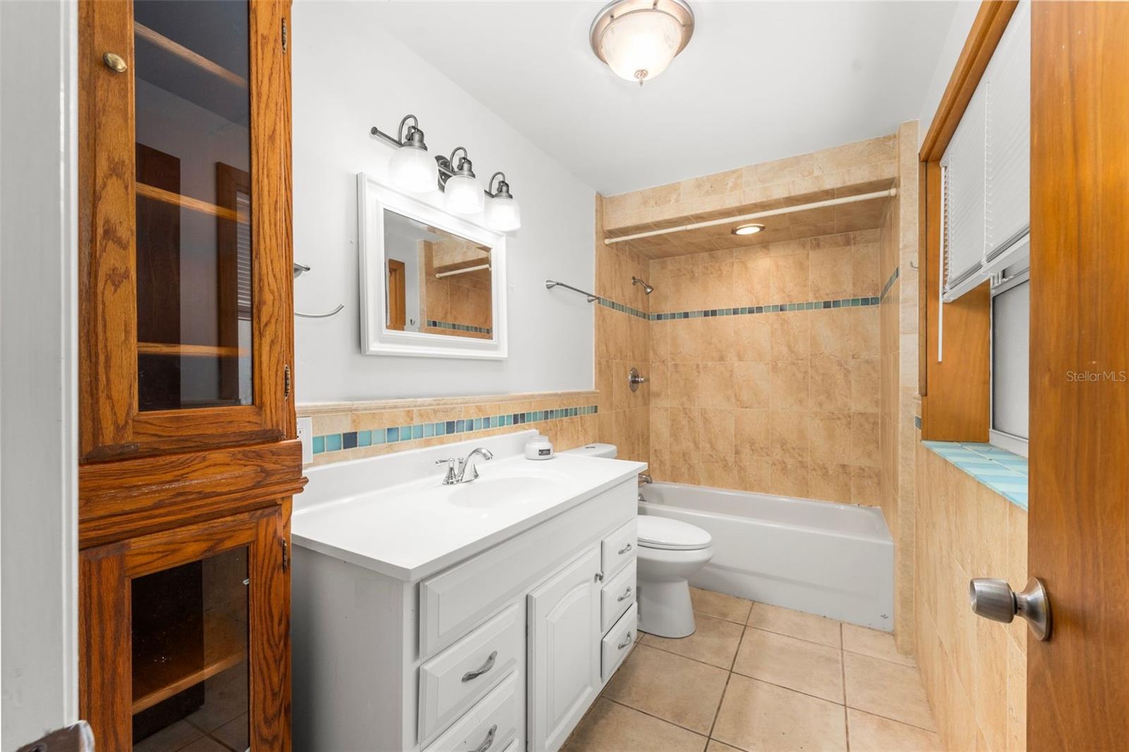 OAK HILL - Residential