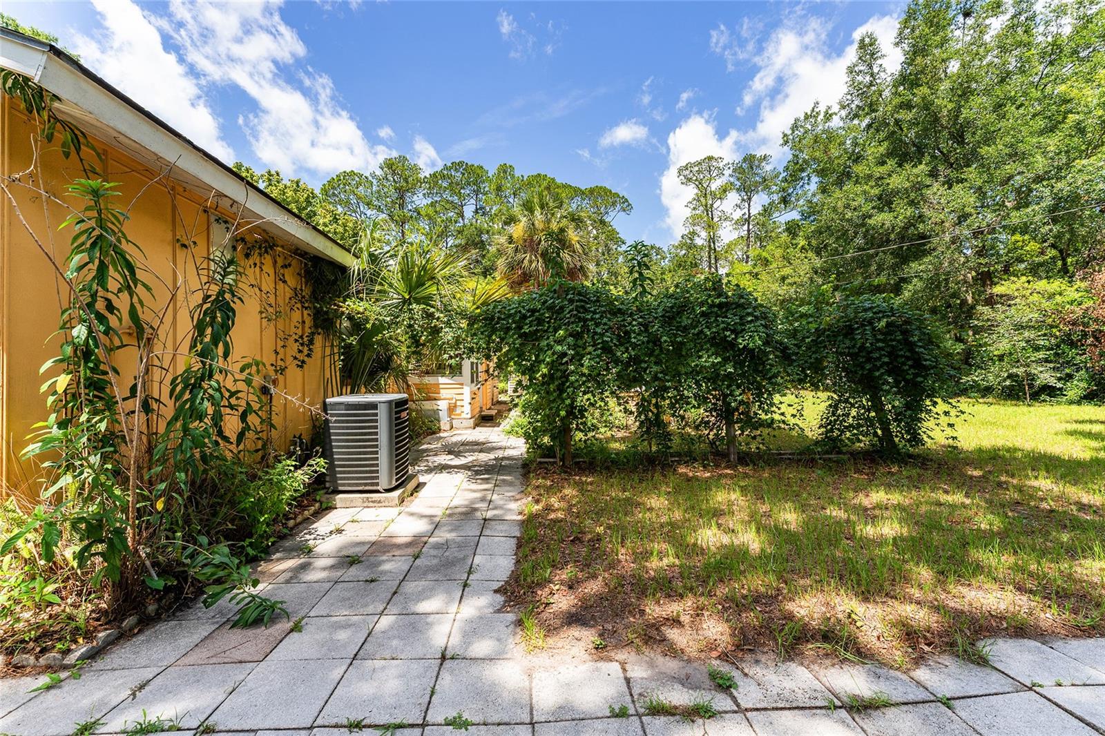 HIGHLAND COURT #2 - Residential