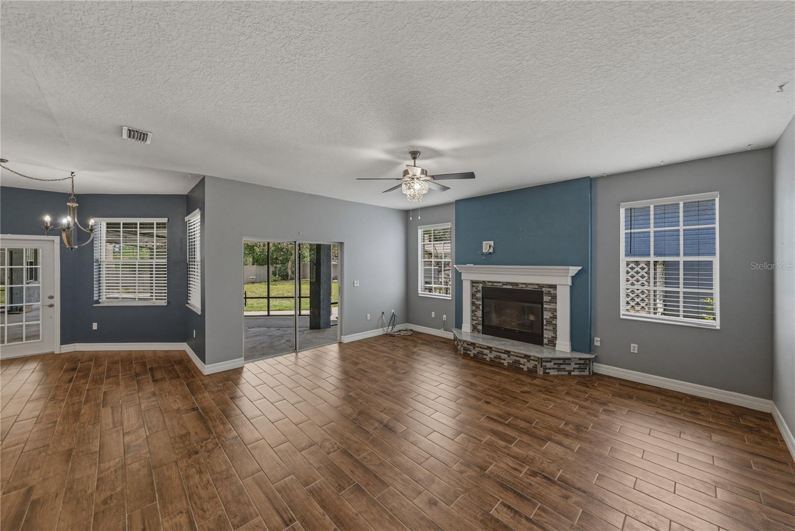 SUGARTREE - Residential
