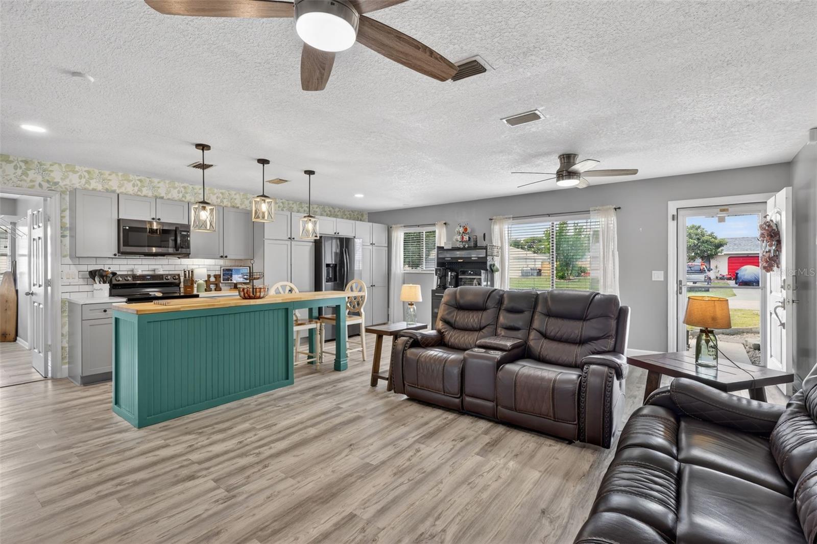 VERO BEACH HIGHLANDS - Residential