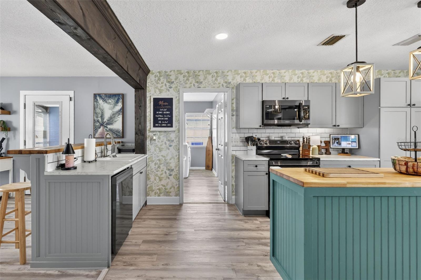 VERO BEACH HIGHLANDS - Residential
