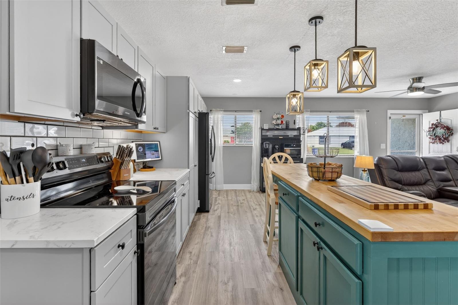 VERO BEACH HIGHLANDS - Residential