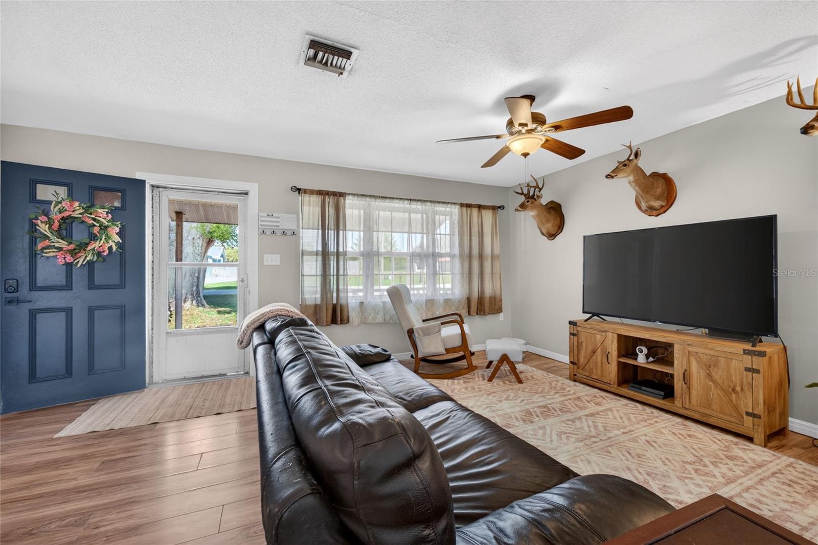 AVON PARK LAKES - Residential