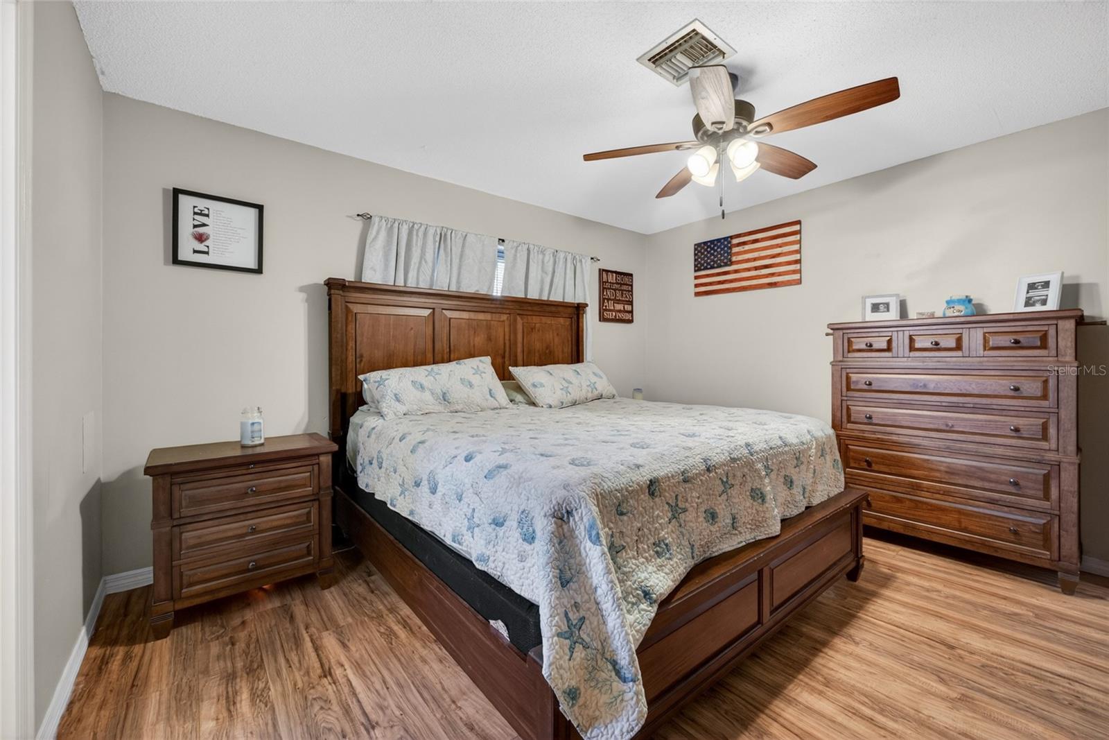 AVON PARK LAKES - Residential